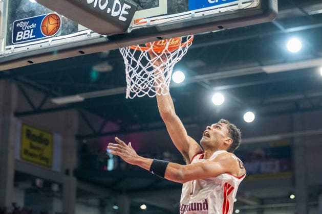 Kilian Fischer FC Bayern Muenchen, 01 at the basket Telekom Baskets Bonn vs FC Bayern Muenchen, Basketball, e@sy credit BBL, semi-final, 3 match, 2025 2026 season, 04 06 2026 Telekom Baskets Bonn vs FC Bayern Muenchen, Basketball, e@sy credit BBL, semi-final, 3 match, 2025 2026 season, 04 06 2026 Bonn Copyright: xEibner-Pressefoto ThomasxHaeslerx EP_THR