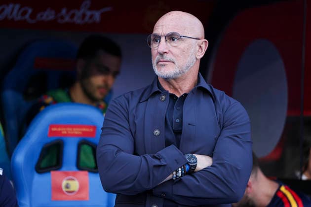 June 4, 2026, A Coruna, A Coruna, SPAIN: Luis de la Fuente, head coach of Spain looks on during the friendly international football match played between Spain and Iraq ahead the FIFA World Cup, WM, Weltmeisterschaft, Fussball 2026 at Abanca Balaidos stadium on June 04, 2026, in A Coruna, Spain. Spain V Iraq - FIFA World Cup 2026 - ZUMAa181 20260604_zaa_a181_136 Copyright: xIrinaxR.xHipolitox