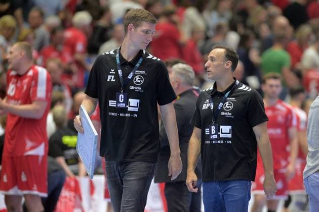 Finn Lemke Co Coach MT Melsungen and Roberto Garcia Parrondo Coach MT Melsungen R , GER, MT Melsungen Fuechse Berlin, Handball, 1 Bundesliga, 33 Matchday, Season 2025 2026, 04 06 2026, GER, MT Melsungen Fuechse Berlin, Handball, 1 Bundesliga, 33 Matchday, Season 2025 2026, 04 06 2026 Kassel Copyright: xEibner-Pressefotox xRolandxSippelx EP_RSL