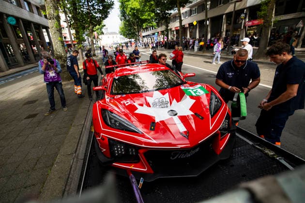 24 HEURES DU MANS 2026 - PESAGE 13 FIDANI Orey (can), KERN Lars (ger), BELL Matthew (gbr), 13 Autosport, Corvette Z06 LMGT3.R 13, LM GT3, ambiance during Le Pesage of the 24 Hours of Le Mans 2026, 3rd round of the 2026 FIA World Endurance Championship, from June 5 to 6, 2026 on the Place de la RÃ publique in Le Mans, France - Le MansFrance Copyright: xJULIENxDELFOSSEx