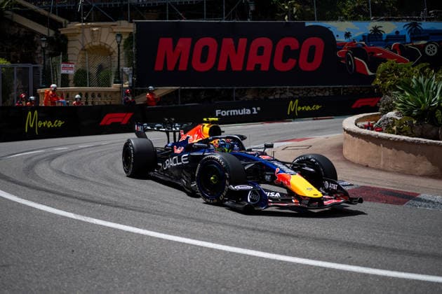Isack Hadjar Oracle Red Bull Racing, France, 06 in RB22 in front of Monaco branding in the Fairmont hairpin, MCO, Formula 1 World Championship, Monaco Grand Prix, Monte Carlo, Free Practice, 2026 season, 05 06 2026 MCO, Formula 1 World Championship, Monaco Grand Prix, Monte Carlo, Free Practice, 2026 season, 05 06 2026 Monte Carlo Copyright: xEibner-Pressefoto Memmlerx EP_MMR