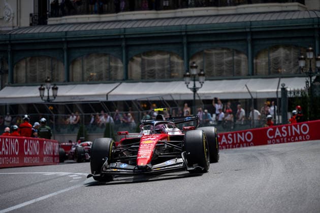 Lewis Hamilton Scuderia Ferrari HP, Great Britain, 44 in SF 26 in front of the Hotel de Paris, MCO, Formula 1 World Championship, Monaco Grand Prix, Monte Carlo, Free Practice, 2026 season, 05 06 2026 MCO, Formula 1 World Championship, Monaco Grand Prix, Monte Carlo, Free Practice, 2026 season, 05 06 2026 Monte Carlo Copyright: xEibner-Pressefoto Memmlerx EP_MMR