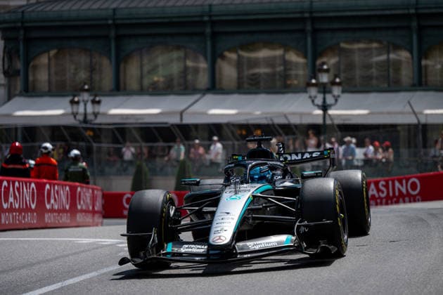 George Russell Mercedes AMG Petronas F1 Team, Great Britain, 63 in the F1 W17 in front of the Hotel de Paris, MCO, Formula 1 World Championship, Monaco Grand Prix, Monte Carlo, Free Practice, 2026 season, 05 06 2026 MCO, Formula 1 World Championship, Monaco Grand Prix, Monte Carlo, Free Practice, 2026 season, 05 06 2026 Monte Carlo Copyright: xEibner-Pressefoto Memmlerx EP_MMR
