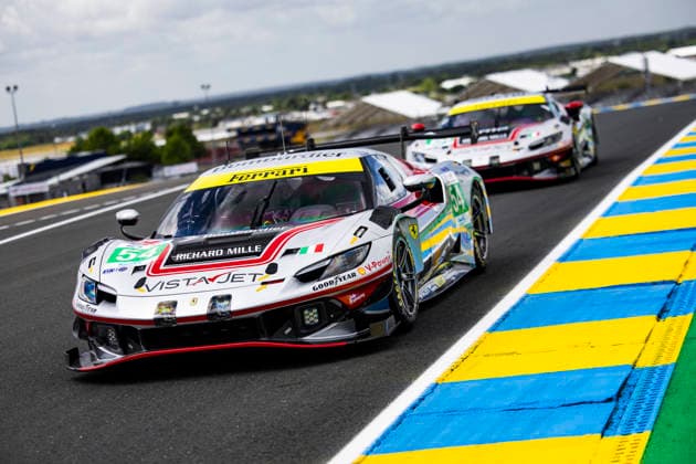 24 HEURES DU MANS 2026 - PESAGE 54 CASTELLACCI Francesco (ita), FLOHR Thomas (sui), RIGON Davide (ita), Vista AF Corse, Ferrari 296 GT3 Evo 54, LM GT3, ambiance during Le Pesage of the 24 Hours of Le Mans 2026, 3rd round of the 2026 FIA World Endurance Championship, from June 5 to 6, 2026 on the Place de la RÃ publique in Le Mans, France - Le MansFrance Copyright: xJULIENxDELFOSSEx