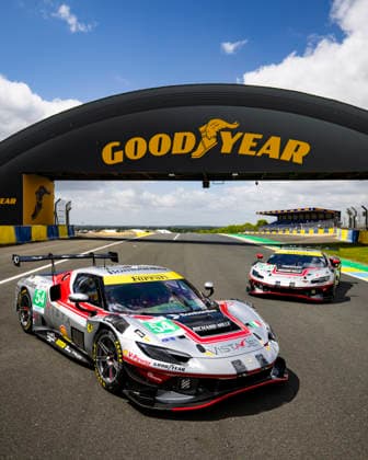 24 HEURES DU MANS 2026 - PESAGE 54 CASTELLACCI Francesco (ita), FLOHR Thomas (sui), RIGON Davide (ita), Vista AF Corse, Ferrari 296 GT3 Evo 54, LM GT3, 21 HERIAU Francois (fra), MANN Simon (usa), ROVERA Alessio (ita), Vista AF Corse, Ferrari 296 LMGT3 Evo 21, LM GT3, ambiance during Le Pesage of the 24 Hours of Le Mans 2026, 3rd round of the 2026 FIA World Endurance Championship, from June 5 to 6, 2026 on the Place de la RÃ publique in Le Mans, France - Le MansFrance Copyright: xJULIENxDELFOSSEx