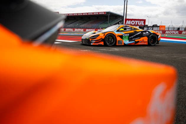 24 HEURES DU MANS 2026 - PESAGE 58 WEST Alexander (swe), GEHRSITZ Finn (ger), GOETHE Benjamin (dnk), Garage 59, McLaren 720S LMGT3 Evo 58, LM GT3, ambiance during Le Pesage of the 24 Hours of Le Mans 2026, 3rd round of the 2026 FIA World Endurance Championship, from June 5 to 6, 2026 on the Place de la RÃ publique in Le Mans, France - Le MansFrance Copyright: xJULIENxDELFOSSEx