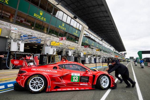 24 HEURES DU MANS 2026 - PESAGE 13 FIDANI Orey (can), KERN Lars (ger), BELL Matthew (gbr), 13 Autosport, Corvette Z06 LMGT3.R 13, LM GT3, ambiance during Le Pesage of the 24 Hours of Le Mans 2026, 3rd round of the 2026 FIA World Endurance Championship, from June 5 to 6, 2026 on the Place de la RÃ publique in Le Mans, France - Le MansFrance Copyright: xJULIENxDELFOSSEx