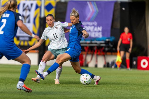 WOMEN SOCCER - FIFA World Cup, WM, Weltmeisterschaft, Fussball 2027, quali, AUT vs SLO VIENNA,AUSTRIA,05.JUN.26 - WOMEN SOCCER - FIFA Women s World Cup 2027, european qualifiers, OEFB international match, Länderspiel, Nationalmannschaft Austria vs Slovenia. Image shows Sophie Hillebrand (AUT) and Dominika Conc (SLO). GEPAxpictures xPhilippxBrem