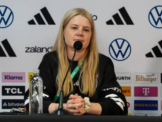 Franziska Weulle Germany, Press Officer , Press Conference USA, German National Soccer Team, Press Conference, Chicago, 05 06 2026 USA, German National Soccer Team, Press Conference, Chicago, 05 06 2026 Chicago Copyright: xEibner-Pressefoto ScottxColemanx EP_SCN