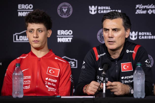 Turkish national team, Nationalteam holds press conference, PK, Pressekonferenz ahead of Venezuela friendly game in Miami MIAMI, FLORIDA, UNITED STATES - JUNE 5: Arda Guler of the Turkish National Football Team and Head Coach Vincenzo Montella attend a press conference ahead of Turkiye’s International Friendly, Länderspiel, Nationalmannschaft game against Venezuela, as the team prepares for the FIFA World Cup, WM, Weltmeisterschaft, Fussball in Miami, Florida, US on June 5, 2026. Mostafa Bassim Anadolu Florida United States. Editorial use only. Please get in touch for any other usage. Copyright: x2026xAnadoluxMostafaxBassimx