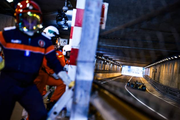 F1 - MONACO GRAND PRIX 2026 27 HULKENBERG Nico (ger), Audi F1 Team , action marshall, commissaire de piste, marshal, marshalls, marshals during the Formula 1 Grand Prix de Canada 2026, 6th round of the 2026 Formula One World Championship, WM, Weltmeisterschaft from June 5 to 7, 2026 on the Circuit de Monaco, in Monte-Carlo, Monaco - Monte-CarloMonaco Copyright: xFLORENTxGOODENx