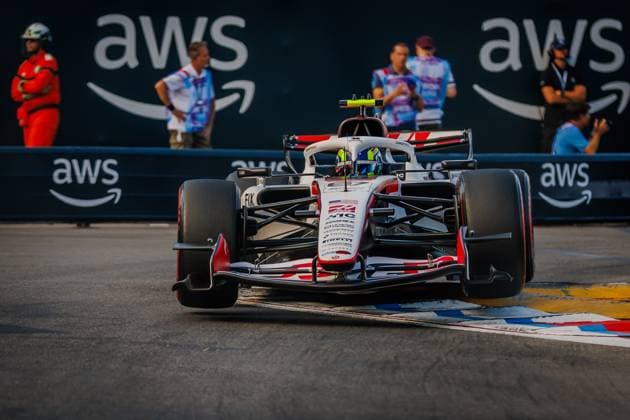 Oliver Bearman TGR Haas F1 Team, 87 with his car on the track, Monaco Grand Prix, Motorsport, Formula 1, 2026 season, 05 06 2026 Monaco Grand Prix, Motorsport, Formula 1, 2026 season, 05 06 2026 Copyright: xEibner-Pressefoto AlexanderxNeisx EP_ANS