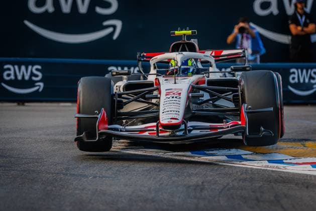 Oliver Bearman TGR Haas F1 Team, 87 with his car on the track, Monaco Grand Prix, Motorsport, Formula 1, 2026 season, 05 06 2026 Monaco Grand Prix, Motorsport, Formula 1, 2026 season, 05 06 2026 Copyright: xEibner-Pressefoto AlexanderxNeisx EP_ANS