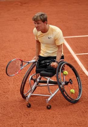 Niels Vink of Netherlands celebrates French Open Tennis, Day Fourteen, Tennis, Roland Garros, Paris, France - 06 Jun 2026Paris Roland Garros France EDITORIAL USE ONLY No use with unauthorised audio, video, data, fixture lists, club league logos or live services. Online in-match use limited to 120 images, no video emulation. No use in betting, games or single club league player publications. Copyright: xEllaxLing Shutterstockx 16906571g
