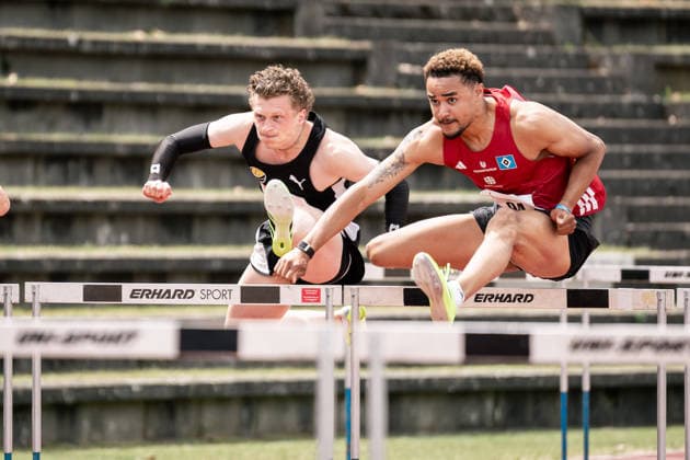 Bruno Betz LAZ Ludwigsburg, 175, 110m hurdles men , Manuel Mordi Hamburger SV, 94, 110m hurdles men , GER, Leichtathletik, Athletics, Sparkassen Gala, Regensburg, 06 06 2026, GER, Leichtathletik, Athletics, Sparkassen Gala, Regensburg, 06 06 2026 Regensburg Copyright: xStefanxMayerx EP_SMR