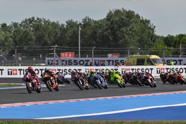 MOTO - MOTO GP - HUNGARY GRAND PRIX 2026 Start sprint race 93 MARQUEZ Marc (spa), Ducati Lenovo Team, Ducati Desmosedici GP26, action 37 ACOSTA Pedro (spa), Red Bull KTM Factory Racing, KTM RC16, action 72 BEZZECCHI Marco (ita), Aprilia Racing, Aprilia RS-GP26, action during the 2026 MotoGP Grand Prix of Hungary , on Balaton Park circuit, from June 5 to 7, in Hungary - Balaton ParkHungary Copyright: xGIGIxSOLDANOx