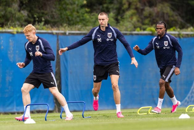 SOCCER - FIFA World Cup, WM, Weltmeisterschaft, Fussball 2026, preview SANTA BARBARA,CALIFORNIA,USA,06.JUN.26 - SOCCER - FIFA World Cup 2026, USA, Mexico, Canada, preview, Oesterreichischer Fussball-Bund, training team AUT. Image shows Nicolas Seiwald, Sasa Kalajdzic and Carney Chukwuemeka (AUT). GEPAxpictures xArminxRauthner