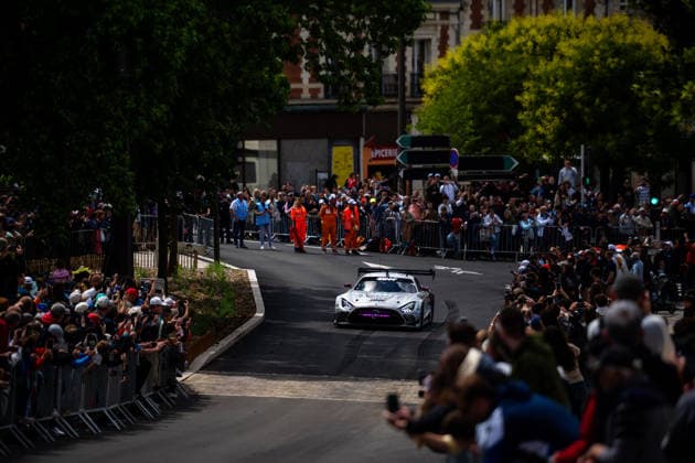 24 HEURES DU MANS 2026 - CITY CENTRE PARADE 62 AL-KHELAIFI Abdulla (qat), HANSES Julian (ger), ALESI Giuliano (fra), Team Qatar by Iron Lynx, Mercedes-AMG LMGT3 62, LM GT3, action during the City Center Parade of the 24 Hours of Le Mans 2026, 3rd round of the 2026 FIA World Endurance Championship, on June 6, 2026 in Le Mans, France - Le MansFrance Copyright: xMariusxHeckerx