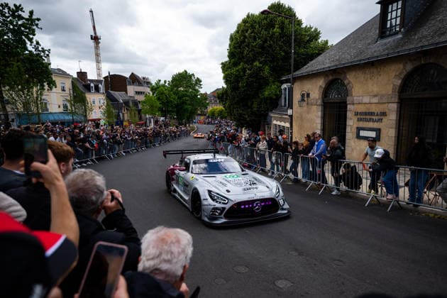 24 HEURES DU MANS 2026 - CITY CENTRE PARADE 62 AL-KHELAIFI Abdulla (qat), HANSES Julian (ger), ALESI Giuliano (fra), Team Qatar by Iron Lynx, Mercedes-AMG LMGT3 62, LM GT3, action during the City Center Parade of the 24 Hours of Le Mans 2026, 3rd round of the 2026 FIA World Endurance Championship, on June 6, 2026 in Le Mans, France - Le MansFrance Copyright: xMariusxHeckerx