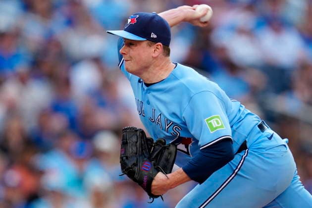 June 6, 2026, Toronto, On, CANADA: Toronto Blue Jays pitcher Louis Varland (77) works against the Baltimore Orioles during ninth inning MLB, Baseball Herren, USA baseball action in Toronto, Saturday, June 6, 2026. Canada News - June 6, 2026 - ZUMAc35_ 20260606_zaf_c35_015 Copyright: xFrankxGunnx