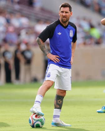 June 6, 2026, College Station, Texas, USA: Argentina forward LIONEL MESSI (10) during warmups before an International Friendly, Länderspiel, Nationalmannschaft soccer match between Argentina and Honduras at Kyle Field in College Station, TX, Saturday, June 6, 2026. Soccer 2026: Argentina 2:0 Honduras - ZUMAa325 20260606_zsa_a325_024 Copyright: xDavidxBalleringxIix