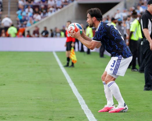 June 6, 2026, College Station, Texas, USA: Argentina defender NICOLoÂS TAGLIAFICO (3) inbounds the ball during an International Friendly, Länderspiel, Nationalmannschaft soccer match between Argentina and Honduras at Kyle Field in College Station, TX, Saturday, June 6, 2026. Soccer 2026: Argentina 2:0 Honduras - ZUMAa325 20260606_zsa_a325_025 Copyright: xDavidxBalleringxIix