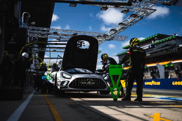 24 HEURES DU MANS 2026 - TEST DAY 61 BERRY Martin (aus), ANDRADE Rui (ang), MARTIN Maxime (bel), Iron Lynx, Mercedes-AMG LMGT3 61, LM GT3, pitstop, arrêt aux stands during the Test Day of the 24 Hours of Le Mans 2026, 3rd round of the 2026 FIA World Endurance Championship, on June 7, 2026 on the Circuit des 24 Heures du Mans in Le Mans, France - Le MansFrance Copyright: xCharlyxLopezx