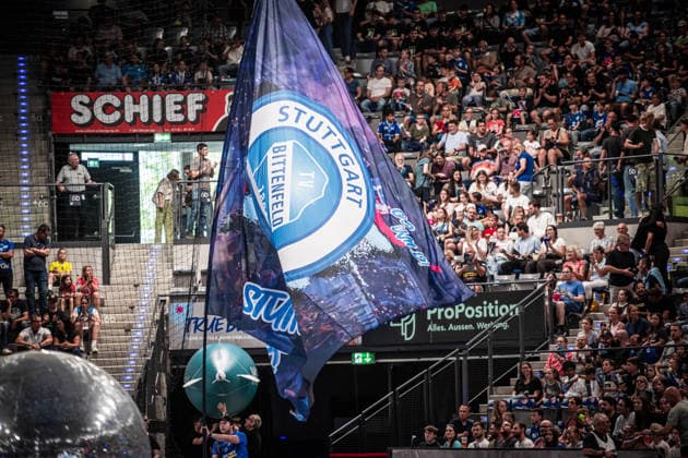 Flag TVB Stuttgart Bittenfeld in front of the crowd GER, TVB Stuttgart HC Erlangen, DAIKIN HBL, Handball, Bundesliga, 34 Matchday, Season 2025 2026, 07 06 2026 GER, TVB Stuttgart HC Erlangen, DAIKIN HBL, Handball, Bundesliga, 34 Matchday, Season 2025 2026, 07 06 2026 Stuttgart Copyright: xSandyxDinkelackerx EP_SDR