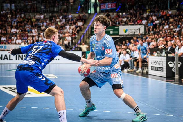 Lucca Bialowas HC Erlangen, 95 vs Jakob Nigg TVB Stuttgart, 57 GER, TVB Stuttgart HC Erlangen, DAIKIN HBL, Handball, Bundesliga, Matchday 34, Season 2025 2026, 07 06 2026 GER, TVB Stuttgart HC Erlangen, DAIKIN HBL, Handball, Bundesliga, Matchday 34, Season 2025 2026, 07 06 2026 Stuttgart Copyright: xSandyxDinkelackerx EP_SDR