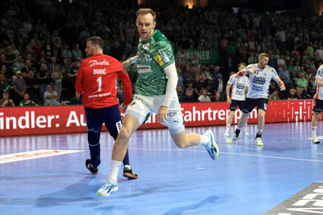 DEU, DHB, 1 HBL, Fuechse Berlin vs Flensburger Handewitt, 07 06 2026, Max Schmeling Halle, Berlin, DEU, DHB, 1 HBL, Fuechse Berlin vs Flensburger Handewitt, in the picture Mathias Gidsel Fuechse Berlin 19 , Benjamin Buric Flensburg Handewitt 1 nordphotoxGmbHx xEngler nph00076