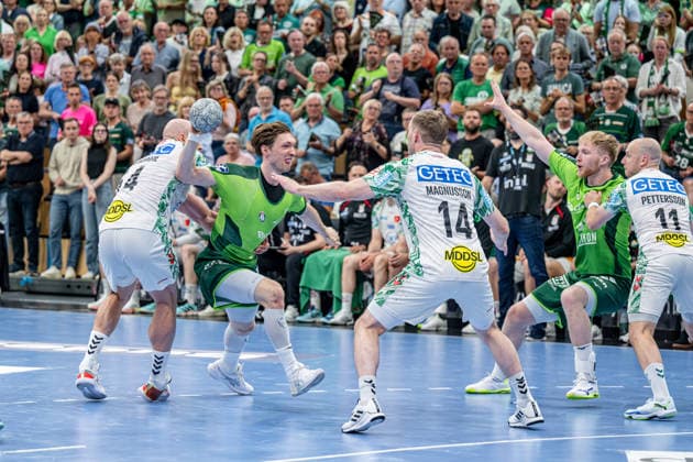 Handball Bundesliga HSG Wetzlar SC Magdeburg, 07 06 26 Justin Müller HSG Wetzlar, 25 , Oscar Bergendahl SC Magdeburg, 54 , Omar Ingi Magnusson SC Magdeburg, 14 , Georg Löwen HSG Wetzlar, 33 , Daniel Pettersson SC Magdeburg, 11 Handball Bundesliga HSG Wetzlar SC Magdeburg Wetzlar, 07 06 26 Copyright: xBEAUTIFULxSPORTS Roeczeyx