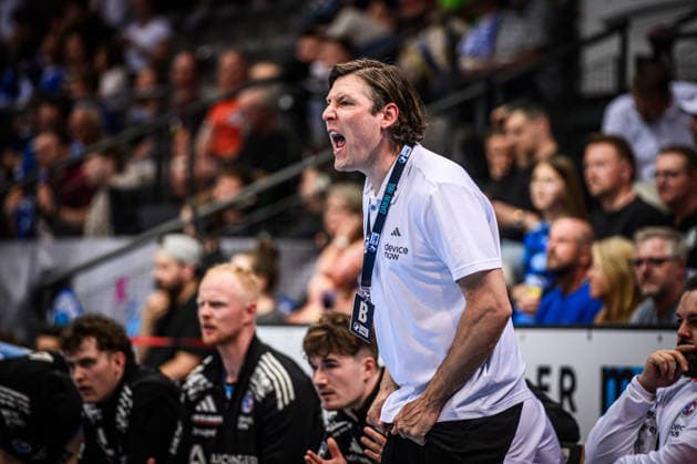 Johannes Sellin Coach HC Erlangen visibly dissatisfied, Scream GER, TVB Stuttgart HC Erlangen, DAIKIN HBL, Handball, Bundesliga, Matchday 34, Season 2025 2026, 07 06 2026 GER, TVB Stuttgart HC Erlangen, DAIKIN HBL, Handball, Bundesliga, Matchday 34, Season 2025 2026, 07 06 2026 Stuttgart Copyright: xSandyxDinkelackerx EP_SDR