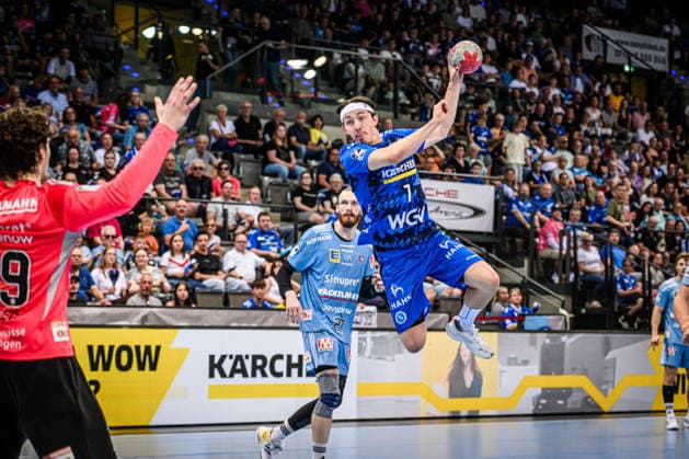 Kasper Thorsen Lien TVB Stuttgart, 07 against Erlangens goalkeeper Tim Herceg HC Erlangen, 99 GER, TVB Stuttgart HC Erlangen, DAIKIN HBL, Handball, Bundesliga, Matchday 34, Season 2025 2026, 07 06 2026 GER, TVB Stuttgart HC Erlangen, DAIKIN HBL, Handball, Bundesliga, Matchday 34, Season 2025 2026, 07 06 2026 Stuttgart Copyright: xSandyxDinkelackerx EP_SDR