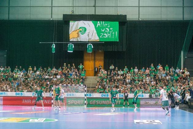 Leipzig Fan Choreography with the inscription Alles was zaehlt SC DHfK Leipzig vs TSV GWD Minden, Handball, 1 Handball Bundesliga, 34 Matchday, Season 2025 2026, 07 06 2026 SC DHfK Leipzig vs TSV GWD Minden, Handball, 1 Handball Bundesliga, 34 Matchday, Season 2025 2026, 07 06 2026 Leipzig Copyright: xEibner-Pressefoto PiaxSchindlerx EP_PSR