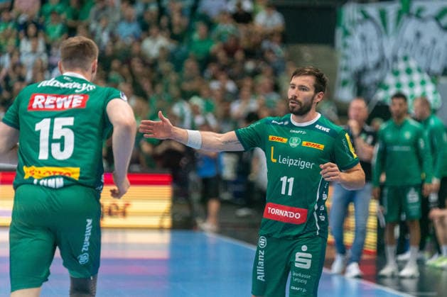Lukas Binder SC DHfK Leipzig, 11 claps with Adam Loenn SC DHfK Leipzig, 15 a SC DHfK Leipzig vs TSV GWD Minden, Handball, 1 Handball Bundesliga, Matchday 34, Season 2025 2026, 07 06 2026 SC DHfK Leipzig vs TSV GWD Minden, Handball, 1 Handball Bundesliga, Matchday 34, Season 2025 2026, 07 06 2026 Leipzig Copyright: xEibner-Pressefoto PiaxSchindlerx EP_PSR