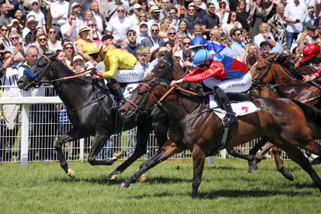 07 06 2026, Iffezheim, Baden Wuerttemberg, GER Wikinger with Thore Hammer Hansen wins the Silver Whip Galopprennbahn Baden Baden, Iffezheim Horse, Jockey, Wikinger, Hammer Hansen, Victory, Finish, Finish 260607B981IFFEZHEIM JPG