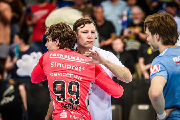 Johannes Sellin Coach HC Erlangen with Tim Herceg HC Erlangen, 99 GER, TVB Stuttgart HC Erlangen, DAIKIN HBL, Handball, Bundesliga, 34 Matchday, Season 2025 2026, 07 06 2026 GER, TVB Stuttgart HC Erlangen, DAIKIN HBL, Handball, Bundesliga, 34 Matchday, Season 2025 2026, 07 06 2026 Stuttgart Copyright: xSandyxDinkelackerx EP_SDR