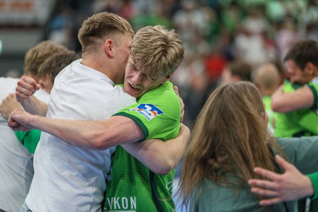 GER, Wetzlar, HSG Wetzlar vs SC Magdeburg, Daikin Handball Bundesliga, Handball, HBL, Season 2025 2026, Buderus Arena Wetzlar, 34 Matchday in picture HSG Wetzlar celebrates not being relegated, staying in the Bundesliga, Cheers, joy and emotions, Wetzlar stays in the Bundesliga, Tristan Kirschner HSG Wetzlar 5 DFB DFL REGULATIONS PROHIBIT ANY USE OF PHOTOGRAPHS AS IMAGE SEQUENCES AND OR QUASI VIDEO, 07 06 2026 Copyright: HMBxMedia HendrikxHamelau