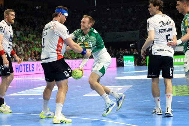 DEU, DHB, 1 HBL, Fuechse Berlin vs Flensburger Handewitt, 07 06 2026, Max Schmeling Halle, Berlin, DEU, DHB, 1 HBL, Fuechse Berlin vs Flensburger Handewitt, in the picture Mathias Gidsel Fuechse Berlin 19 , Johannes Golla Flensburg Handewitt 4 nordphotoxGmbHx xEngler nph00076