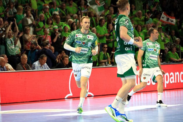 DEU, DHB, 1 HBL, Fuechse Berlin vs Flensburger Handewitt, 07 06 2026, Max Schmeling Halle, Berlin, DEU, DHB, 1 HBL, Fuechse Berlin vs Flensburger Handewitt, in the picture Mathias Gidsel Fuechse Berlin 19 , Fuechse Fans,Fanblock nordphotoxGmbHx xEngler nph00076