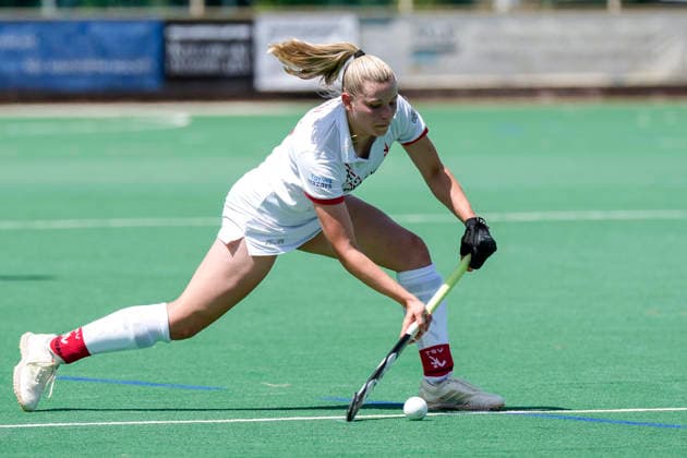 Lisa Schall TSVMH, 55 , on the ball, cropped, full body, single image, single photo, action, action, 07 06 2026, Mannheim Germany , Hockey, 2 Bundesliga, Group South, Women, TSV Mannheim Nürnberger HTC xozx