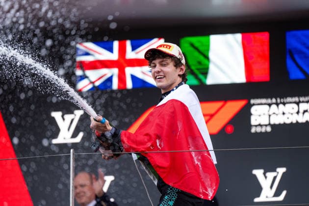 Andrea Kimi Antonelli Mercedes AMG Petronas F1 Team, Italy, 12 celebrates victory on the podium at the podium ceremony and sprays champagne, MCO, Formula 1 World Championship, Monaco Grand Prix, Monte Carlo, Race, 2026 season, 07 06 2026 MCO, Formula 1 World Championship, Monaco Grand Prix, Monte Carlo, Race, 2026 season, 07 06 2026 Monte Carlo Copyright: xEibner-Pressefoto Memmlerx EP_MMR