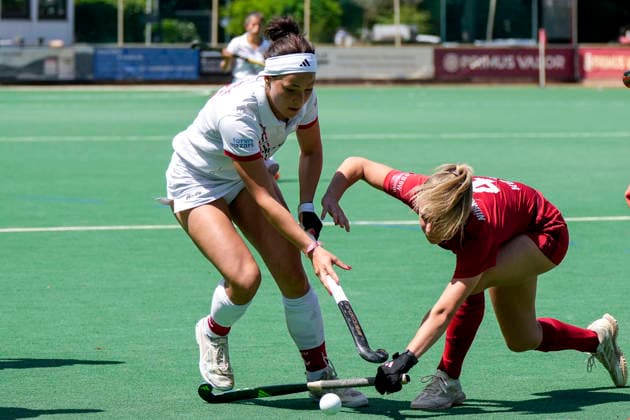 from left Antonia Landgrebe TSVMH, 16 , Leonie Kurtz NHTC, 4 , duel, duel, tackle, tackling, dynamics, action, action, 07 06 2026, Mannheim Germany , Hockey, 2 Bundesliga, Group South, Women, TSV Mannheim Nürnberger HTC xozx