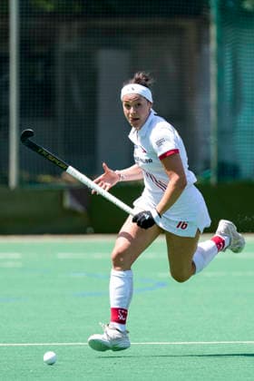 Antonia Landgrebe TSVMH, 16 , on the ball, cropped, full body, single image, single photo, action, action, 07 06 2026, Mannheim Germany , Hockey, 2 Bundesliga, Group South, Women, TSV Mannheim Nürnberger HTC xozx