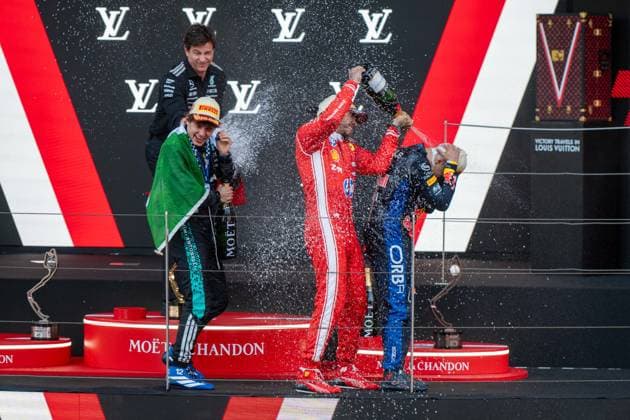 Podium, Andrea Kimi Antonelli 12, Mercedes AMG Petronas F1 Team, Isack Hadjar 6, Oracle Red Bull Racing, Lewis Hamilton 44, Scuderia Ferrari HP, Toto Wolff, Team Principal Mercedes AMG Petronas Formula One Team Race Day, Monaco Grand Prix, Motorsport, Men, Formula 1, 07 06 2026 Monte Carlo Monaco MCO Copyright: xkolbert-press MartinxWdziecznyx