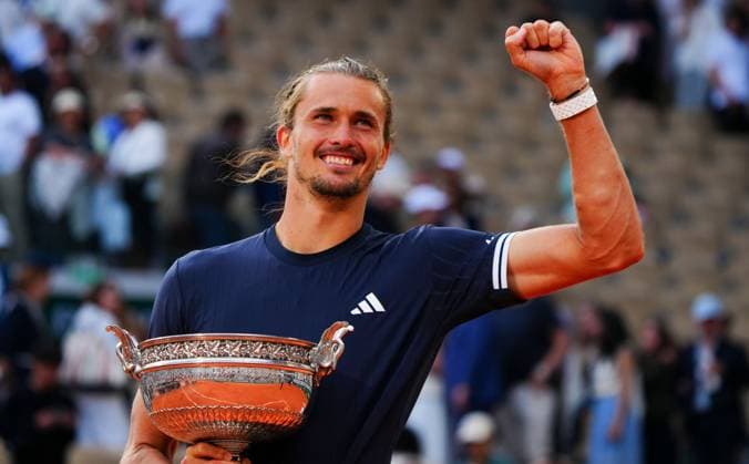 Alexander Zverev wins Roland Garros French Open Tennis, Day Fifteen, Tennis, Roland Garros, Paris, France - 07 Jun 2026Paris Roland Garros France EDITORIAL USE ONLY No use with unauthorised audio, video, data, fixture lists, club league logos or live services. Online in-match use limited to 120 images, no video emulation. No use in betting, games or single club league player publications. Copyright: xJavierxGarcia Shutterstockx 16906573v