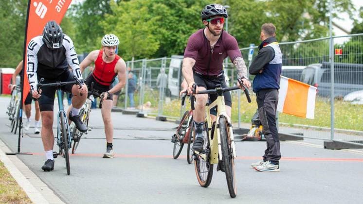 First Enni Triathlon Moers FOR EDITORIAL PURPOSES ONLY EDITORIAL USE ONLY p Luis Tefke, age group M 30, TuS Xanten, Oskar Sobeck, age group M 20, and Justin Maximilian Müller, age group M 30, Kanu Klub Krefeld, from right, at the first Enni Triathlon on Sunday, 07 06 2026, in Moers Germany NRW Moers Copyright ChristianxCreon Copyright: ChristianxCreon doc866vw43c38k180e4obtu ,EDITORIAL USE ONLY