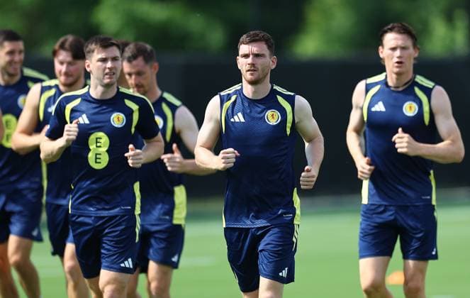 Andy Robertson of Scotland Scotland Training Session and press conference, PK, Pressekonferenz 2026 FIFA World Cup, WM, Weltmeisterschaft, Fussball Football, Atrium Health Performance Park, Charlotte, USA - 08 Jun 2026Charlotte Atrium Health Performance Park United States of America EDITORIAL USE ONLY No use with unauthorised audio, video, data, fixture lists, club league logos or live services. Online in-match use limited to 120 images, no video emulation. No use in betting, games or single club league player publications. Copyright: xMichaelxZemanek Shutterstockx 16917216du