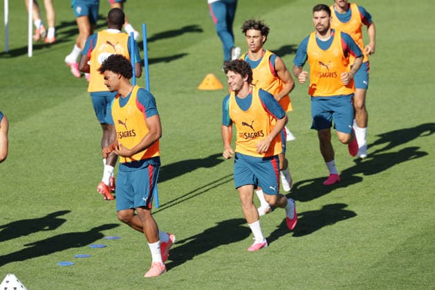 Training of the Portuguese national football team in the football city of Oeiras Portugal, June 8, 2026, in Alges, Portugal Renato Veiga Portugal ,13 , Joao Neves Portugal ,15 , Joao Felix Portugal ,11 , Ruben Neves Portugal ,21 , Francisco Trincao Portugal ,16 Copyright: HMBxMedia FernandoxSoares