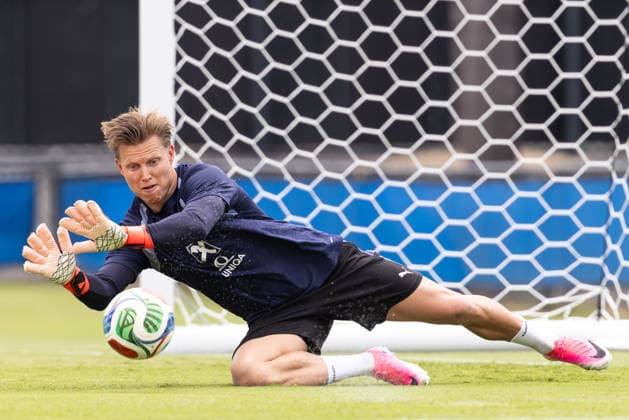 SOCCER - FIFA World Cup, WM, Weltmeisterschaft, Fussball 2026, preview SANTA BARBARA,CALIFORNIA,USA,08.JUN.26 - SOCCER - FIFA World Cup 2026, USA, Mexico, Canada, preview, OEFB, Oesterreichischer Fussball-Bund, training team AUT. Image shows Patrick Pentz (AUT). GEPAxpictures xArminxRauthner